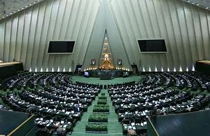 شوک زودهنگام به مجلس یازدهم؛ مدرک تحصیلی یکی از نمایندگان جعلی از آب درآمد