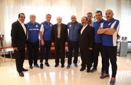 منصوریان برای استقلال کوچک است/ یک مربی بادانش خارجی می‌آوریم!