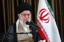 مشکل ارزوسکه بخاطربی‌تدبیری‌هابود/جنگ نخواهدشدومذاکره نخواهیم کرد