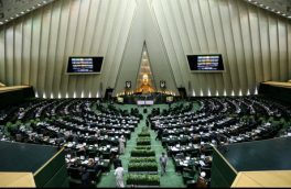 سوال از وزیران ارشاد و نفت در دستور کار مجلس