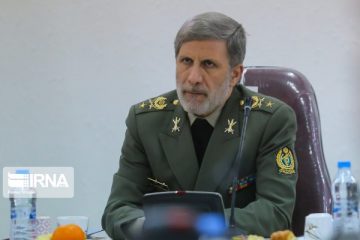 دستور وزیر دفاع برای تولید مواد ضدعفونی کننده و ماسک‌های بهداشت