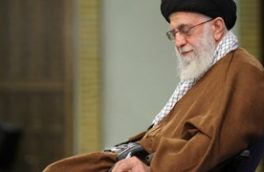 رهبر انقلاب: عمر با برکت آیت‌الله امینی صرف مجاهدت سیاسی و نشر معارف اسلامی شد