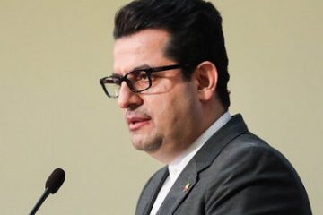سخت‌ترین روز ما در وزارت خارجه، اعلام شهادت سردار سلیمانی بود