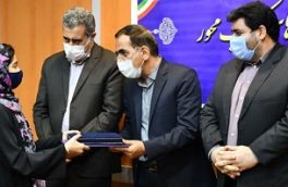 فرهنگ کتابخوانی باید در جامعه نهادینه شود