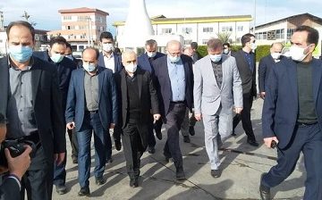 وزیر اقتصاد ودارایی از واحدهای صنعتی آمل بازدید کرد