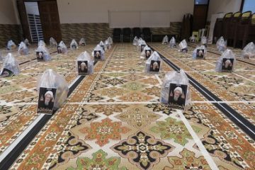 توزیع بستههای معیشتی بهمناسبت سالگرد آیتالله طبرسی در قدمگاه رهبری