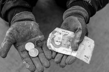 استثمار نیروی انسانی بزرگترین معضل جامعه کارگری / ۹۵ درصد قراردادهای کارگری کشور موقت هستند