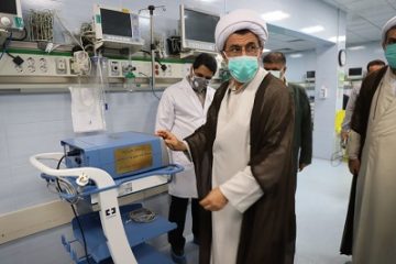 خرید ۸ دستگاه درمانی از محل وقف برای بیمارستان امام ساری
