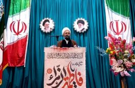 سیره حضرت فاطمه زهرا(س)الگوی زنان جامعه باشد / رانندگان مجاهدان خاموش هستند