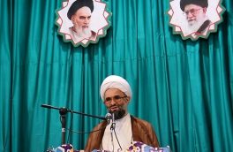 سازش با آمریکا عین ذلت و فروپاشی اندیشه های دینی است/ضرورت اقتدار دولت در کنترل قیمت ها