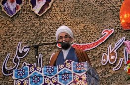 نفوذ بیگانگان و اتو کشیده های سیاسی آفت انقلاب است/مدیران کم کار و فاسد کنار گذاشته شوند