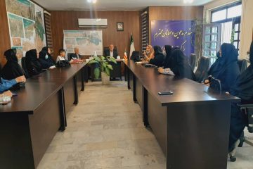 نشست صمیمی جمعی از معلمان غیرانتفاعی شهرستان نور با نماینده مردم نور و محمودآباد در خانه ملت