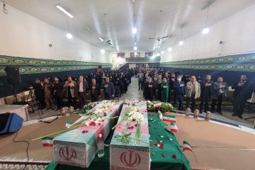 اولین همایش چادر خاکی با حضور آلاله های زهرایی اجرا شد
