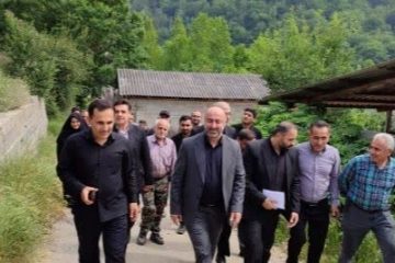 تداوم جهاد خدمت در روستاهای کم برخوردار نکا؛ بازدید میدانی فرماندار از روستای چرمی