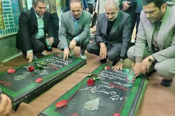حضور سرپرست شهرداری و رییس شورای اسلامی شهر نور در غبارروبی گلزار شهدا در سفر شهرستانی استاندار مازندارن