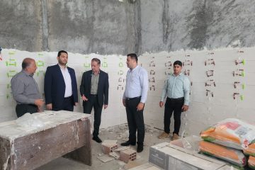 بازدید فرماندار و نماینده مجلس‌ از روند بازسازی سالن امام خمینی(ره) نور