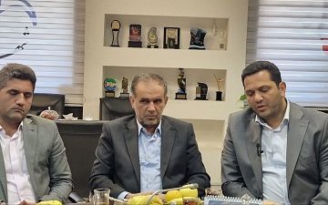طرح تعریض خیابان ۴۵ متری امام (ره) و ساماندهی میدان بررسی شد