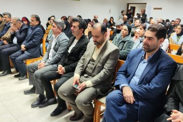همایش ادبی فرهنگی نوروزی در چمستان با استقبال پرشور مردم برگزار شد 