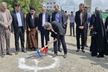 کلنگ‌زنی و افتتاح پروژه‌های شهرداری چمستان با اعتبار بیش از ۳۱ میلیارد تومان 
