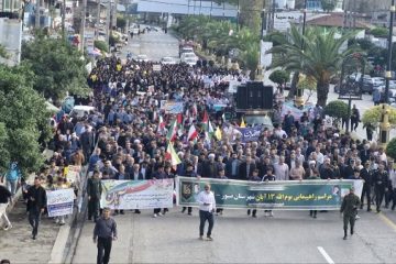 ۱۳ آبان تجلی عزت، شجاعت و آگاهی ملت ایران است/ جوانان پرچم ایمان را برافراشته می‌کنند+تصاویر
