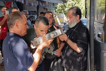 اعزام کاروان زیارت مشهد مقدس توسط هیئت خامس آل عبا