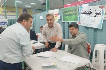 میز خدمت دولت در نکا؛ پاسخگویی مستقیم مدیران به مطالبات مردم