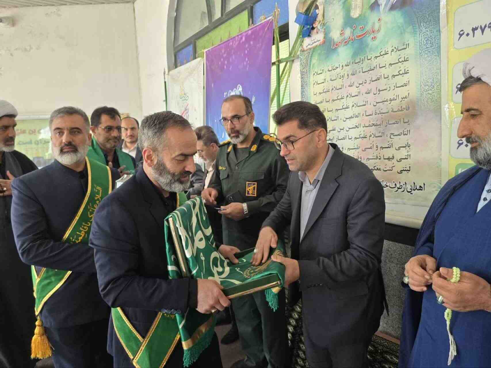تجدید میثاق مسئولان نکا با آرمان‌های شهدا در گلزار شهدای میانگله