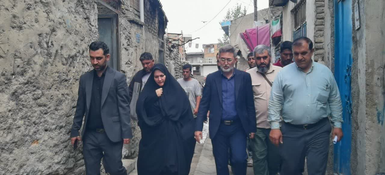 حضور میدانی کمیته اجتماعی قرارگاه محله محور شهرستان نکا در منطقه کم برخوردار کوی مهرگان 