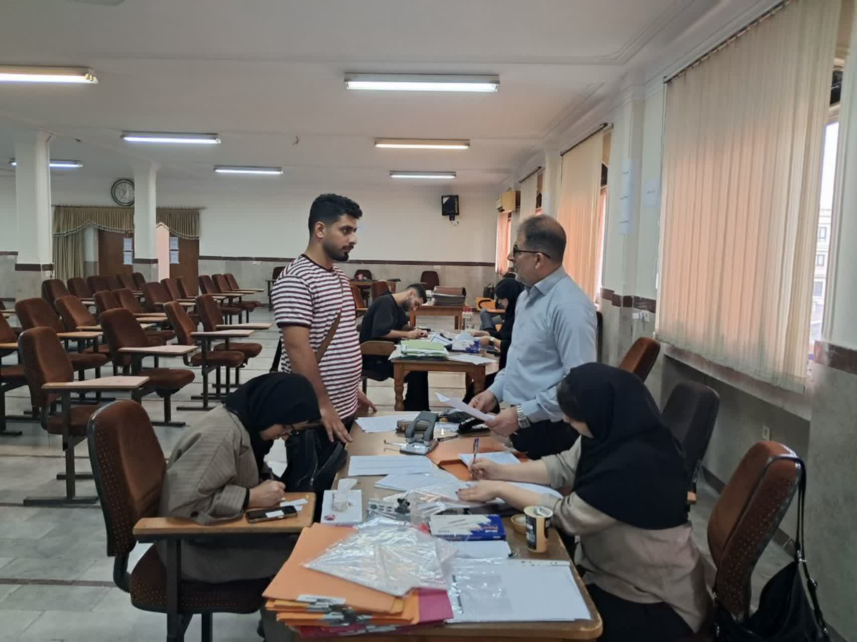 پایان موفقیت‌آمیز فرآیند ثبت‌نام دانشجویان کارشناسی ارشد در دانشگاه علوم و فنون مازندران